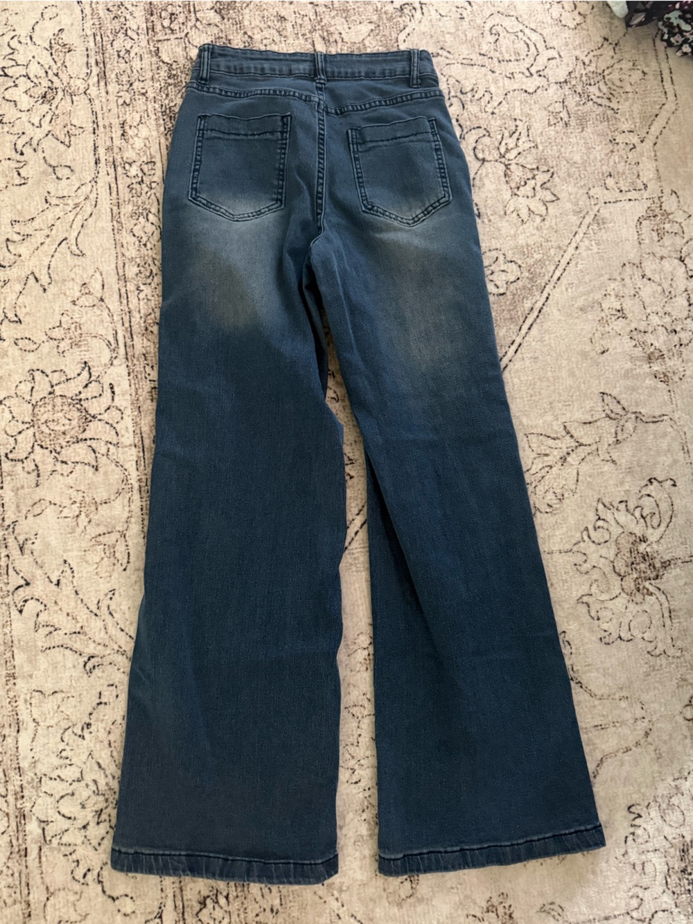 Women’s wide-leg patch-pocket jeans s in Dark Blue - Picture 2 of 5